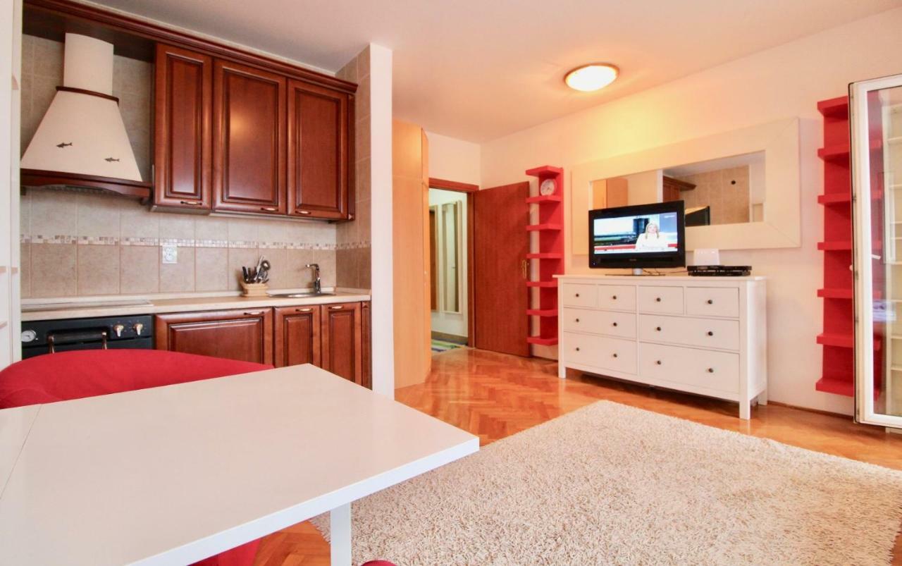 Albatros Apartments Bar Dış mekan fotoğraf
